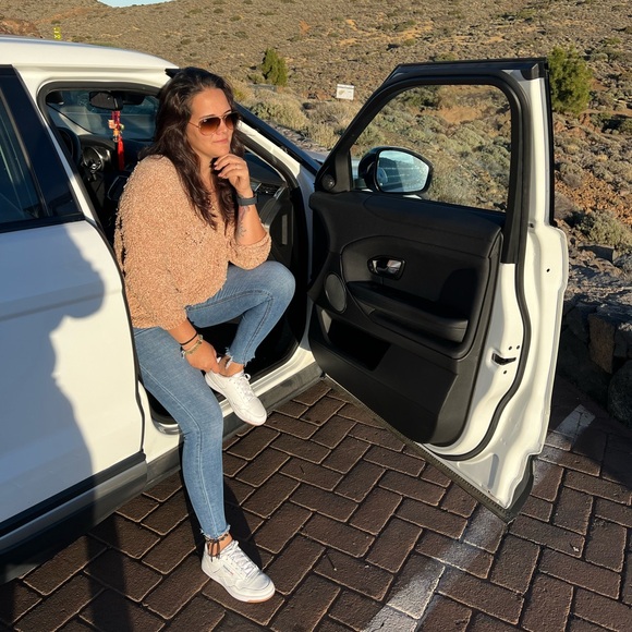 Meet your Posher, Mayelis - Picture 9 of 14